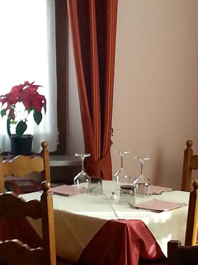 Relais Ristorante Sanfront Hotel Ponzone Buitenkant foto